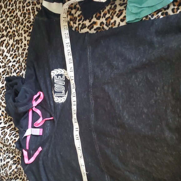 No Boundaries Lightweight Black Hoodie with Pink Drawstrings - Picture 6 of 9